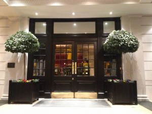 Entrance to the hotel